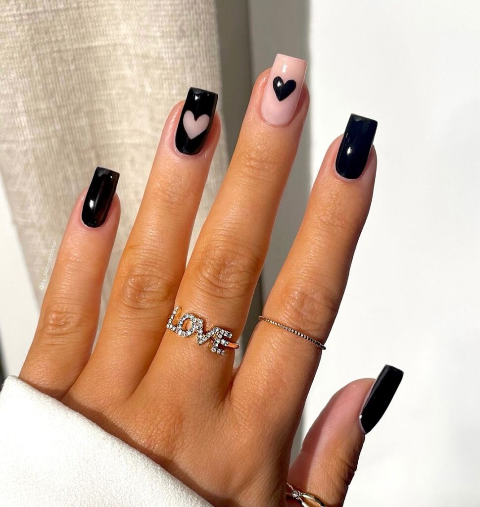 10 Valentine's Day Nail Ideas that inspire you mixture of black nails and hearts