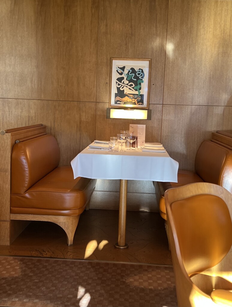 THE PARK LONDON REVIEW- CHIC GIRL'S BRUNCH the chic interior design at the Park London 