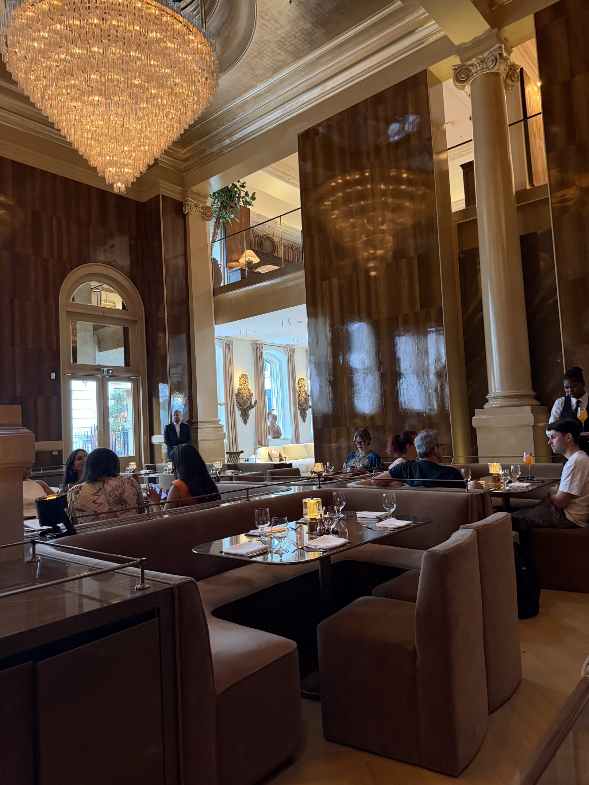 RH Mayfair Review the restaurant 